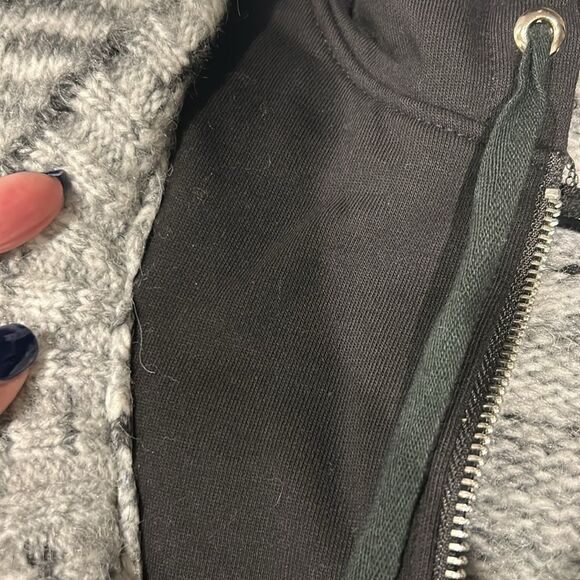 Central Park West Sweater w/ Sweatshirt Zip Up Inlay, Size Large - Picture 10 of 10